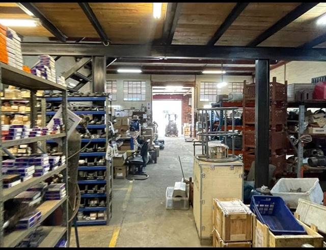 INDUSTRIAL PROPERTY TO RENT IN HENNOPSPARK